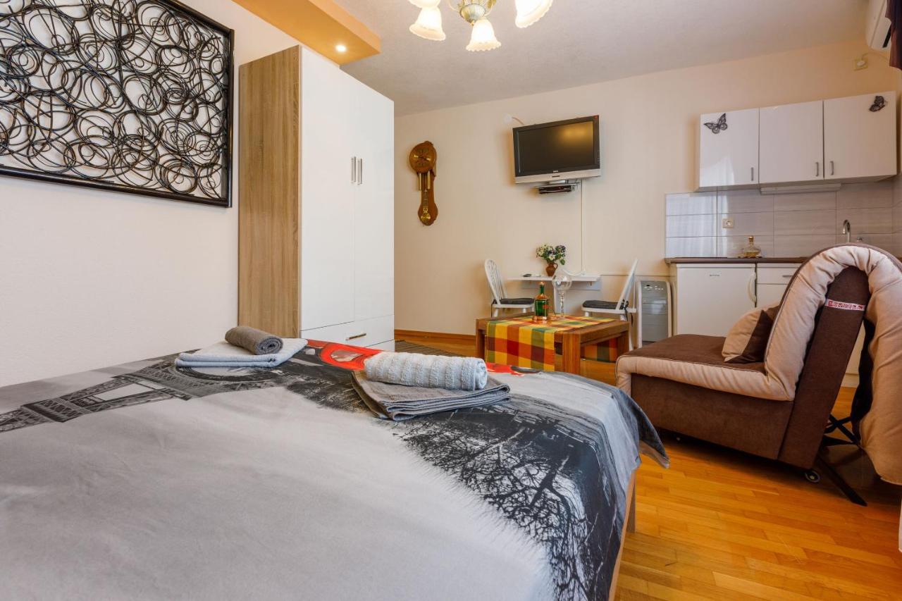Apartments And Room Art Crikvenica Eksteriør billede