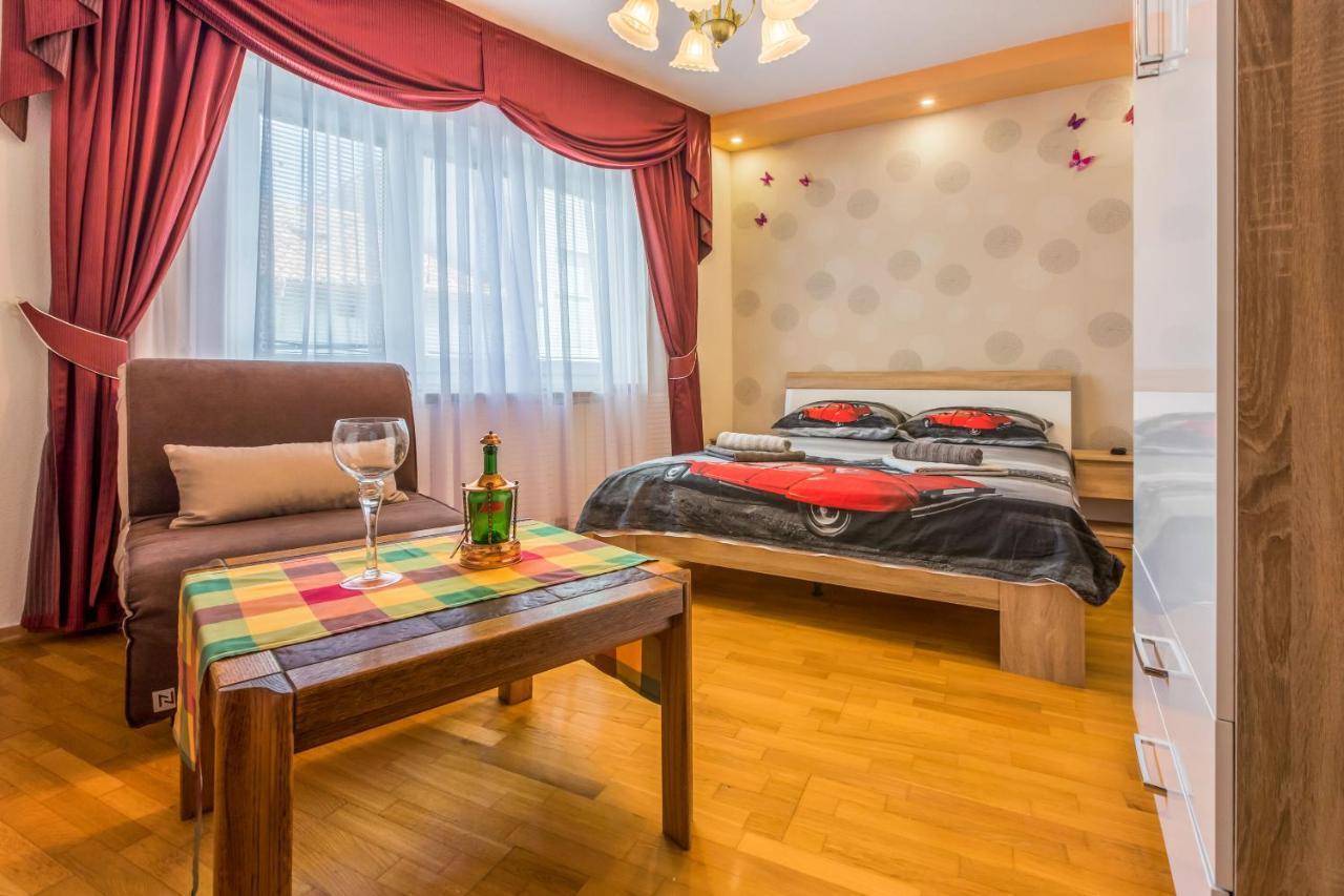 Apartments And Room Art Crikvenica Eksteriør billede