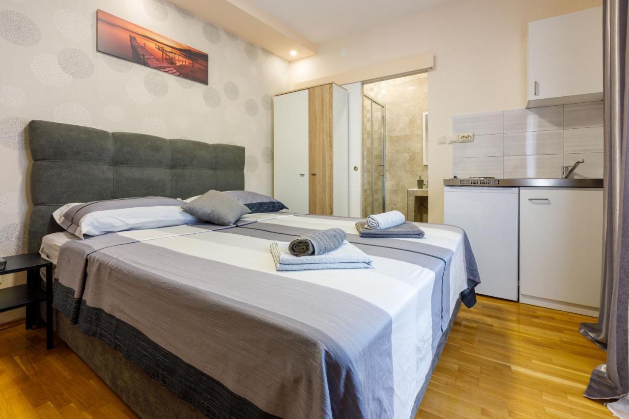 Apartments And Room Art Crikvenica Eksteriør billede