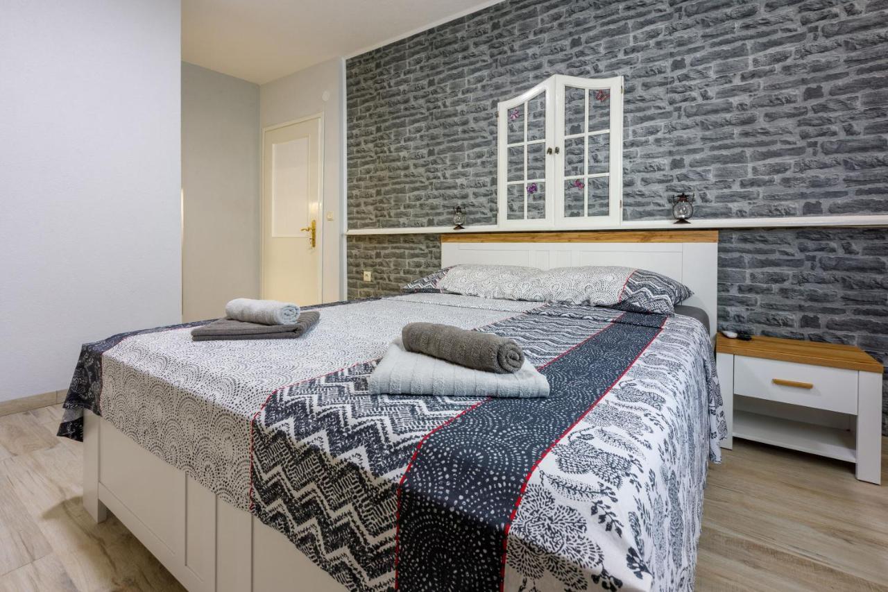 Apartments And Room Art Crikvenica Eksteriør billede