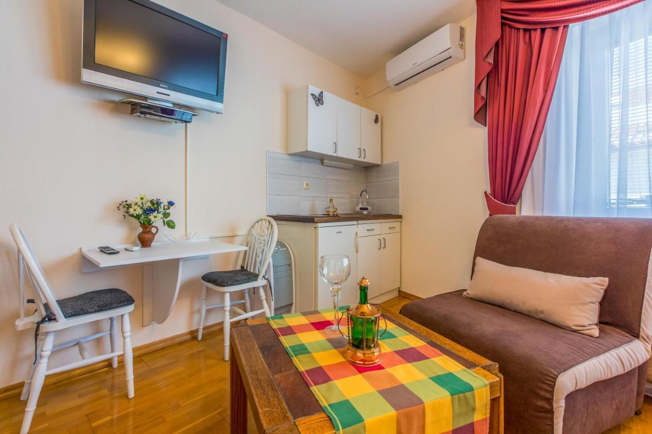 Apartments And Room Art Crikvenica Eksteriør billede