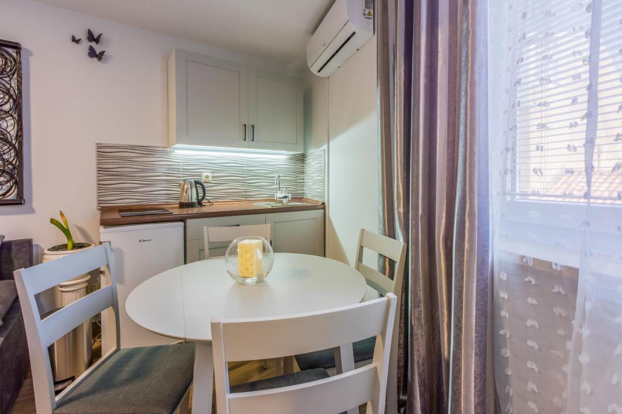 Apartments And Room Art Crikvenica Eksteriør billede